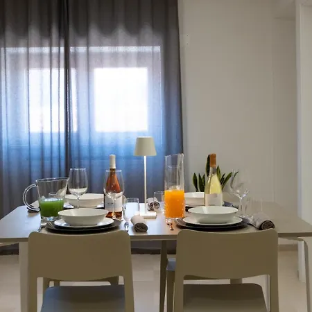 Bed and Breakfast Suite1212 - Rattazzi