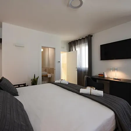 Bed & Breakfast Suite1212 - Rattazzi *