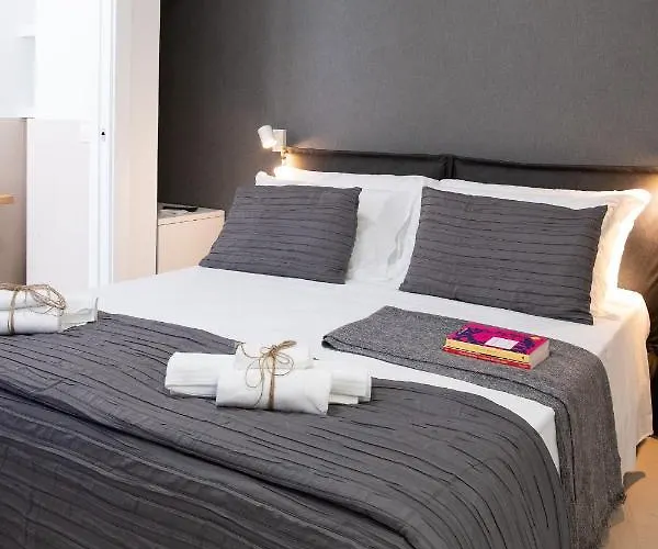 Bed & Breakfast Suite1212 - Rattazzi